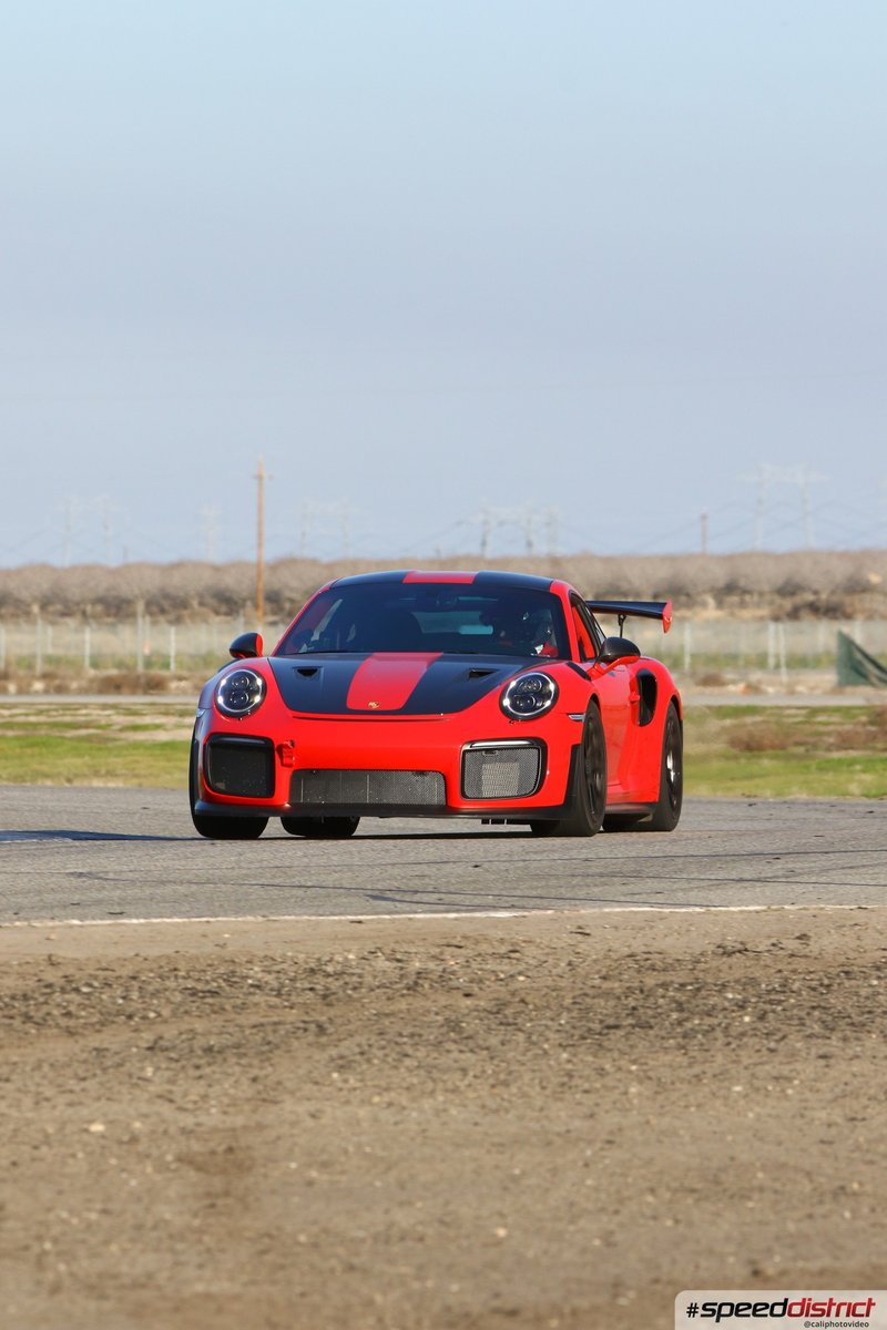 Porsche 911 GT2 RS