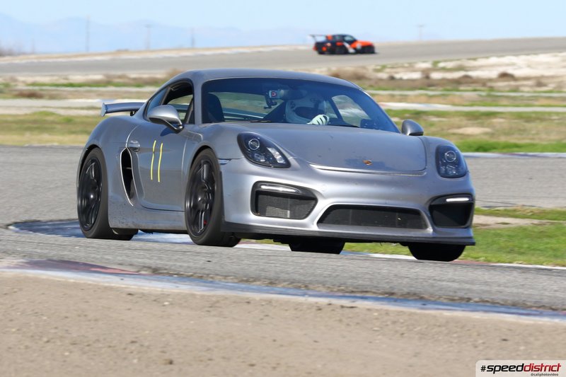 Porsche Cayman GT4