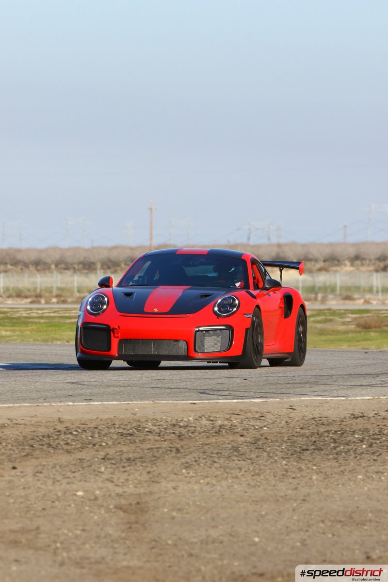 Porsche 911 GT2 RS