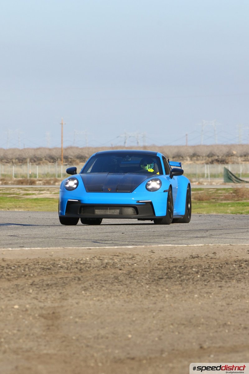 Porsche 911 GT3 RS blue