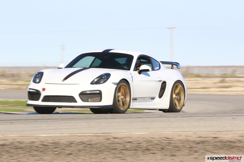 Porsche Cayman GT4