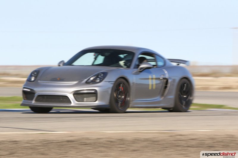 Porsche Cayman GT4