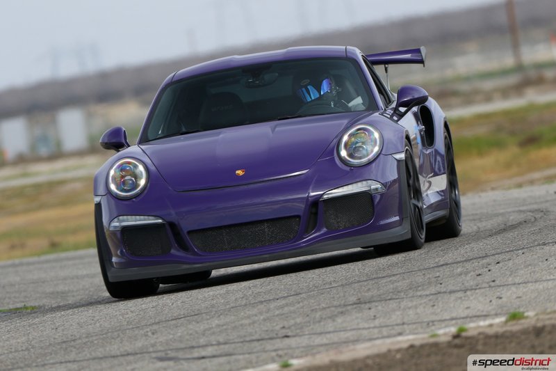 Porsche 911 GT3 RS purple