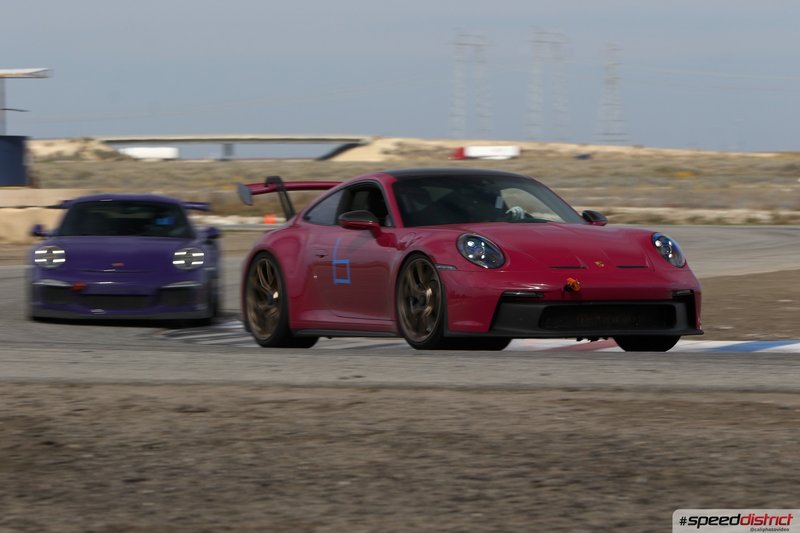 Porsche 911 GT3 RS red