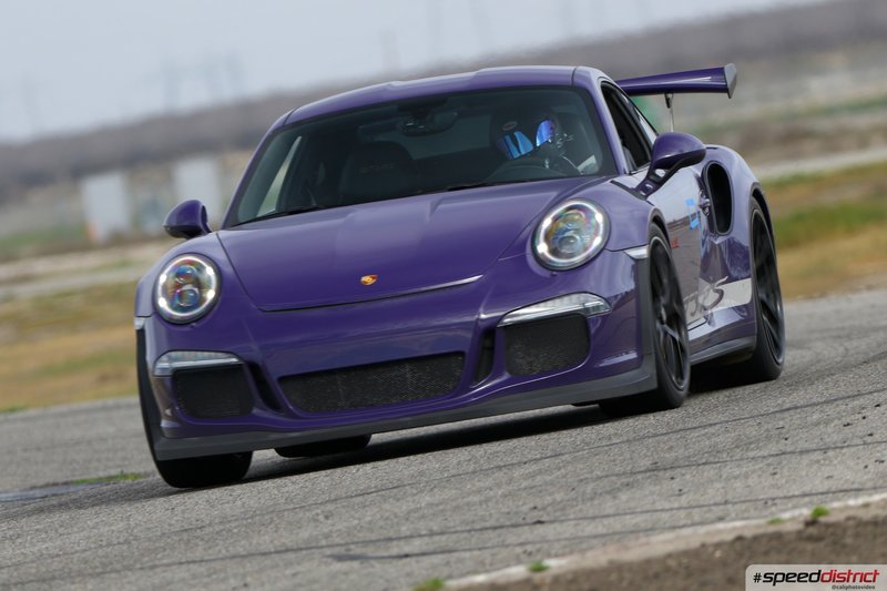 Porsche 911 GT3 RS purple