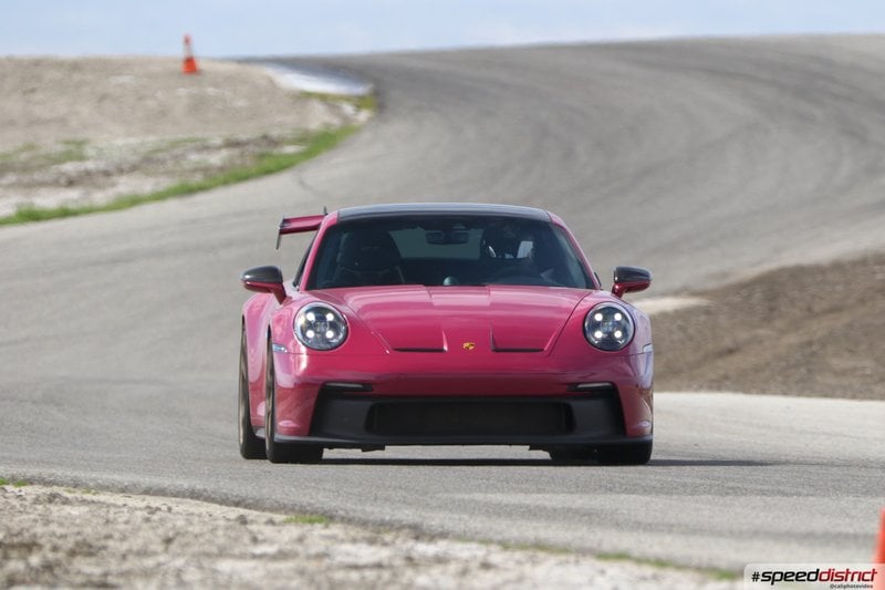 Porsche 911 GT3 RS red