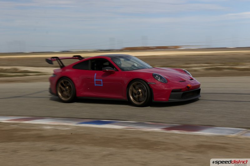 Porsche 911 GT3 RS red