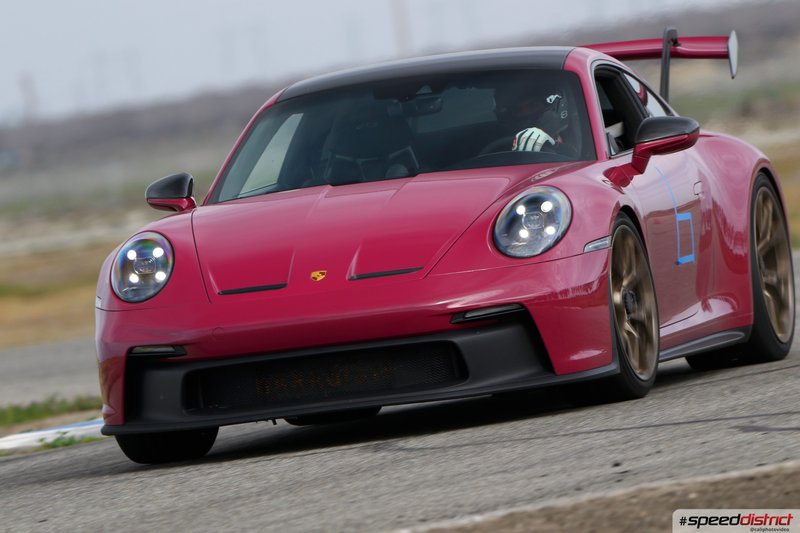 Porsche 911 GT3 RS red