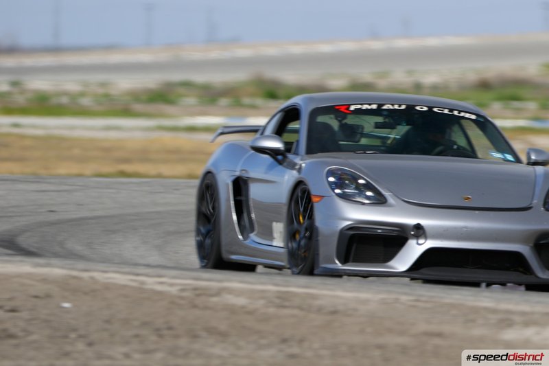 Porsche Cayman GT4