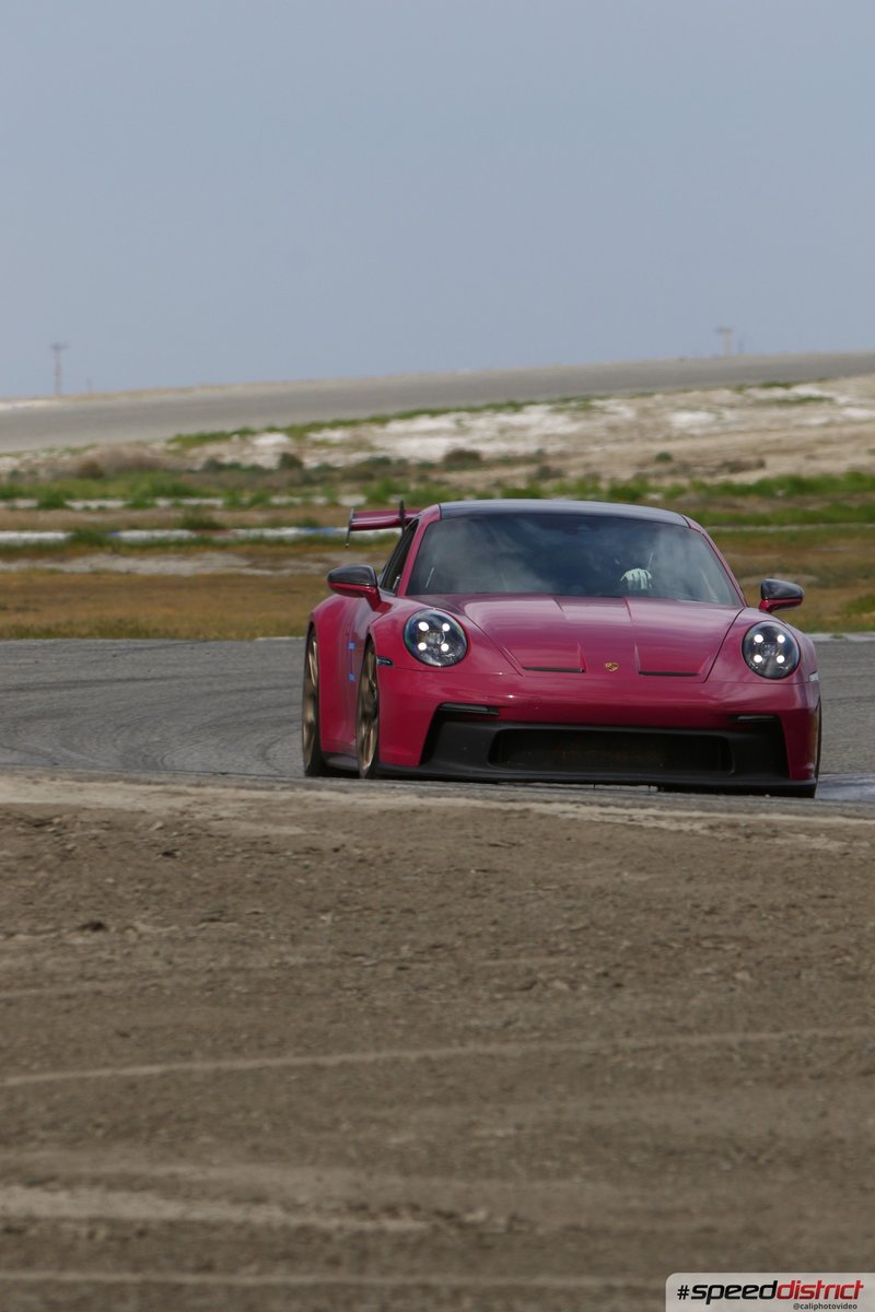 Porsche 911 GT3 RS red