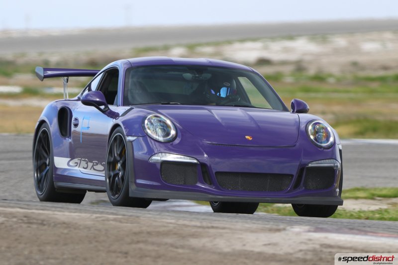 Porsche 911 GT3 RS purple