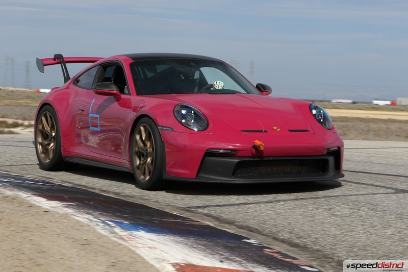 Porsche 911 GT3 RS red