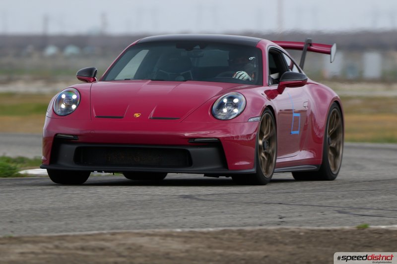 Porsche 911 GT3 RS red