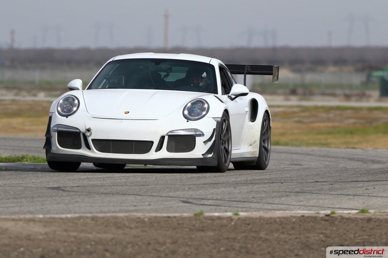 Porsche 911 GT3 RS white