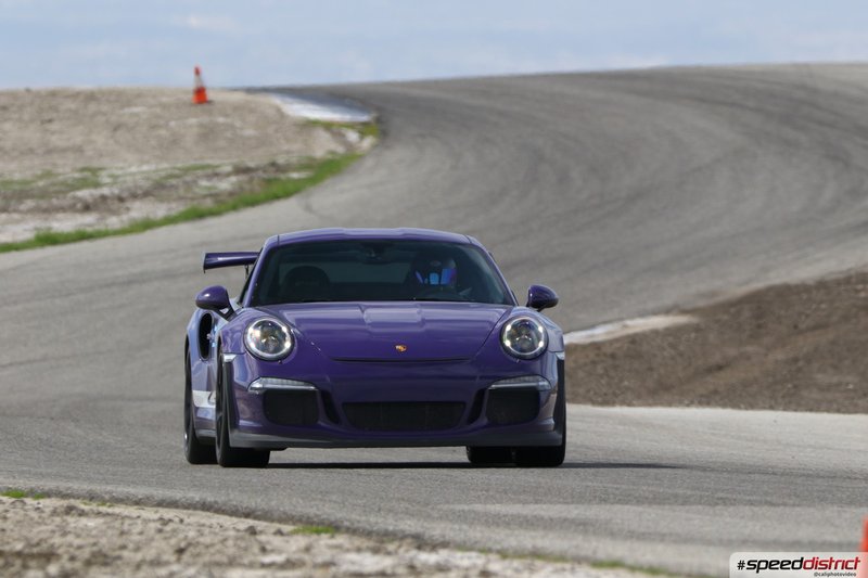 Porsche 911 GT3 RS purple