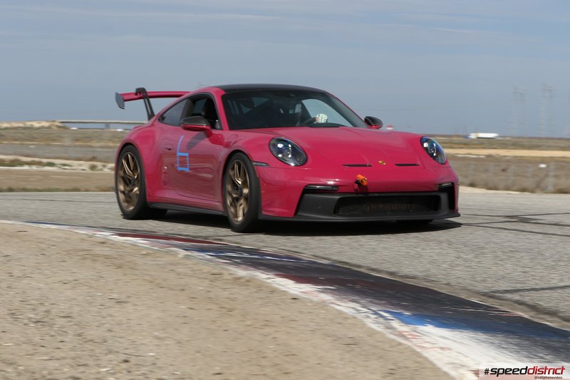 Porsche 911 GT3 RS red