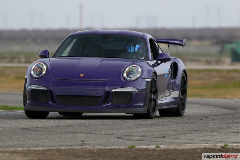 Porsche 911 GT3 RS purple