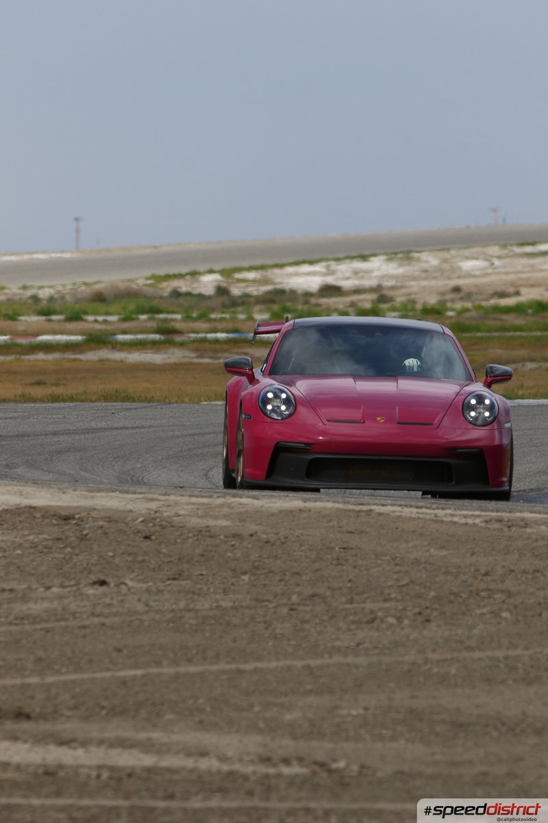 Porsche 911 GT3 RS red
