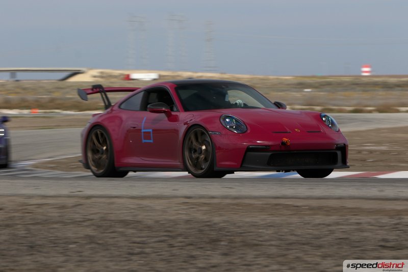 Porsche 911 GT3 RS red