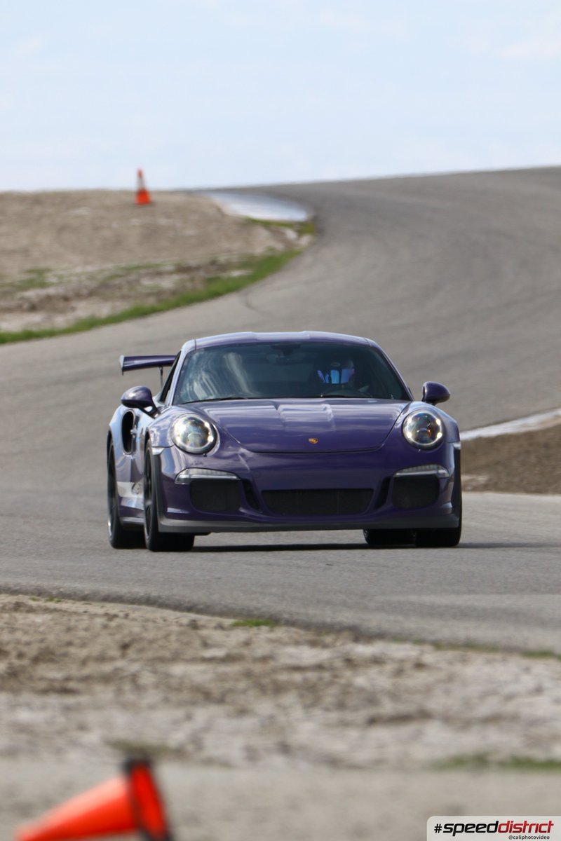 Porsche 911 GT3 RS blue