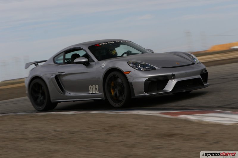 Porsche Cayman GT4