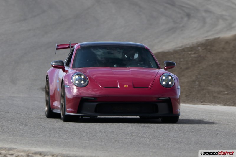 Porsche 911 GT3 RS red