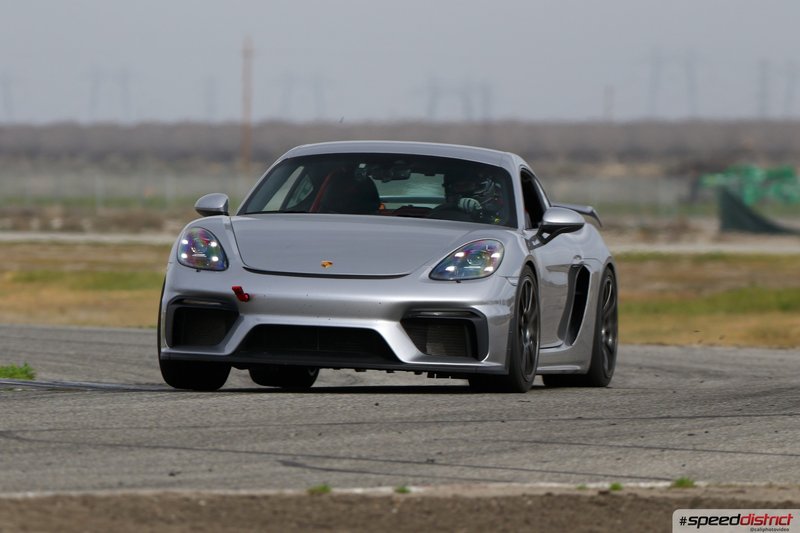 Porsche Cayman GT4