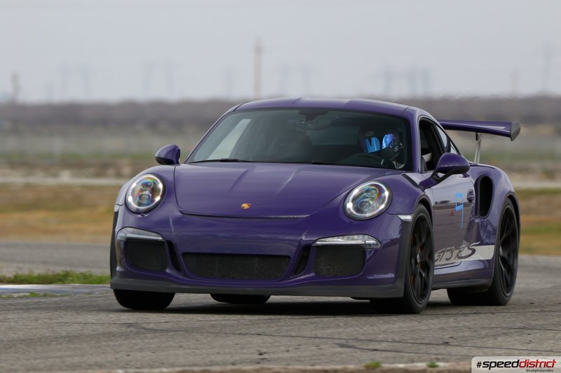 Porsche 911 GT3 RS purple