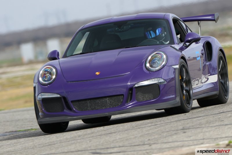 Porsche 911 GT3 RS purple