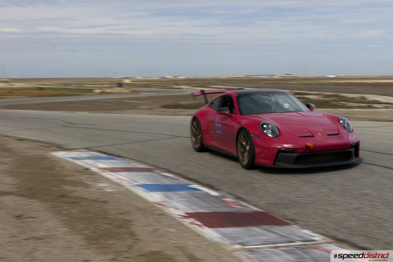 Porsche 911 GT3 RS red
