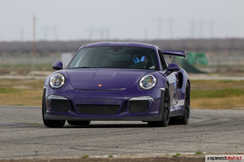 Porsche 911 GT3 RS purple