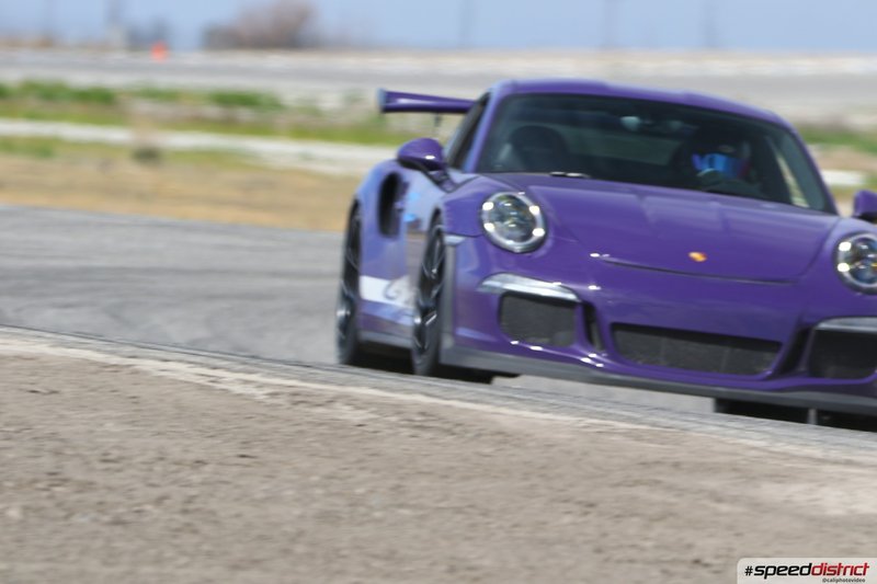 Porsche 911 GT3 RS purple