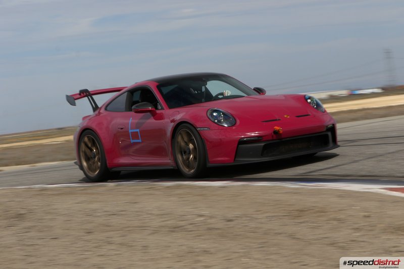 Porsche 911 GT3 RS red