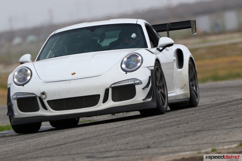 Porsche 911 GT3 RS white