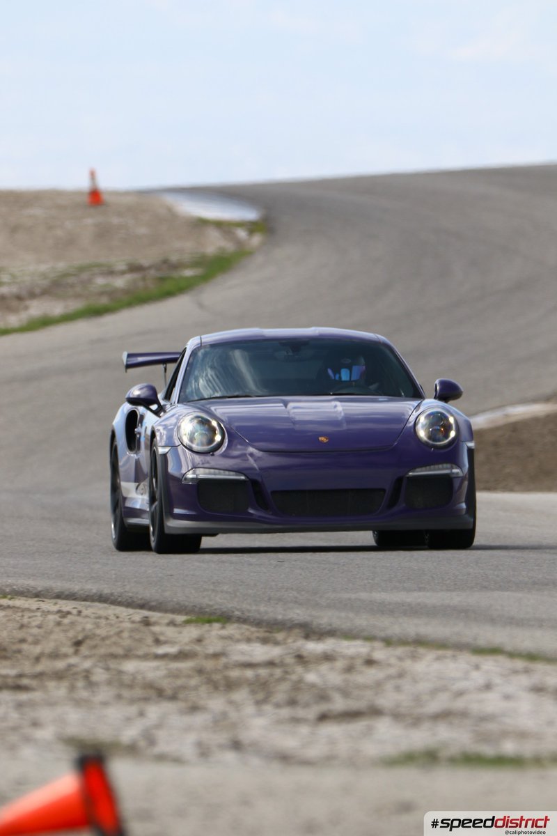 Porsche 911 GT3 RS blue