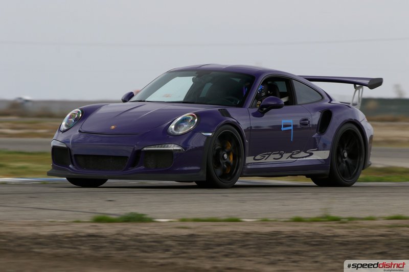 Porsche 911 GT3 RS purple