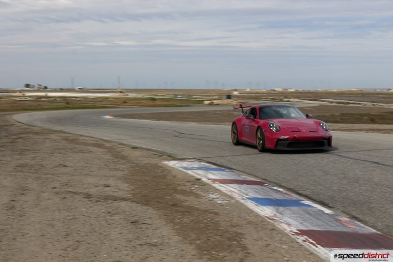 Porsche 911 GT3 RS red