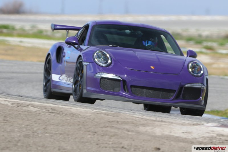 Porsche 911 GT3 RS purple
