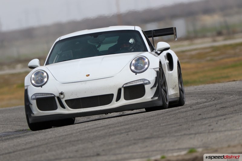 Porsche 911 GT3 RS white