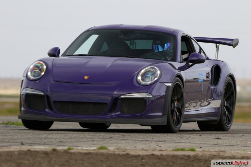 Porsche 911 GT3 RS purple