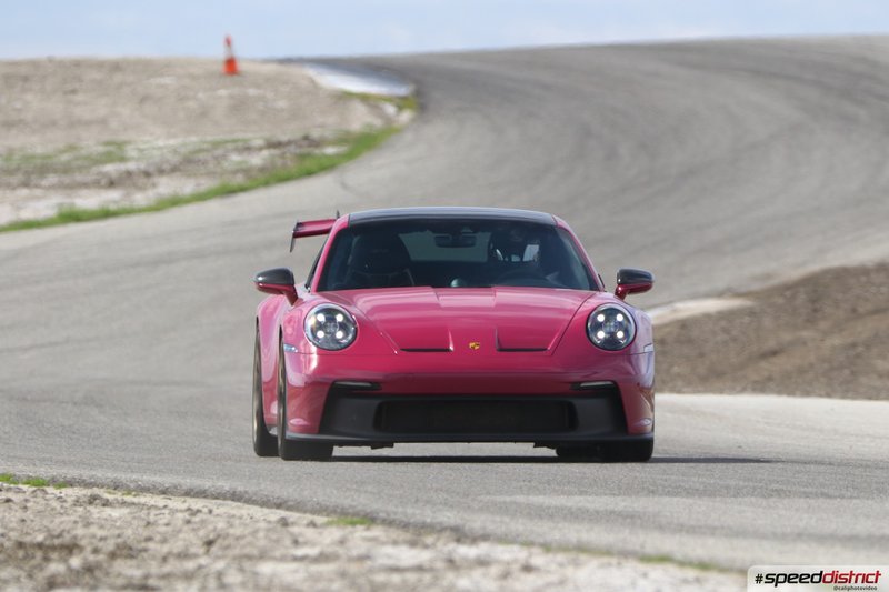 Porsche 911 GT3 RS red