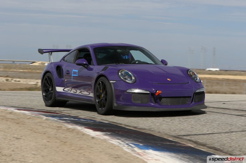 Porsche 911 GT3 RS purple