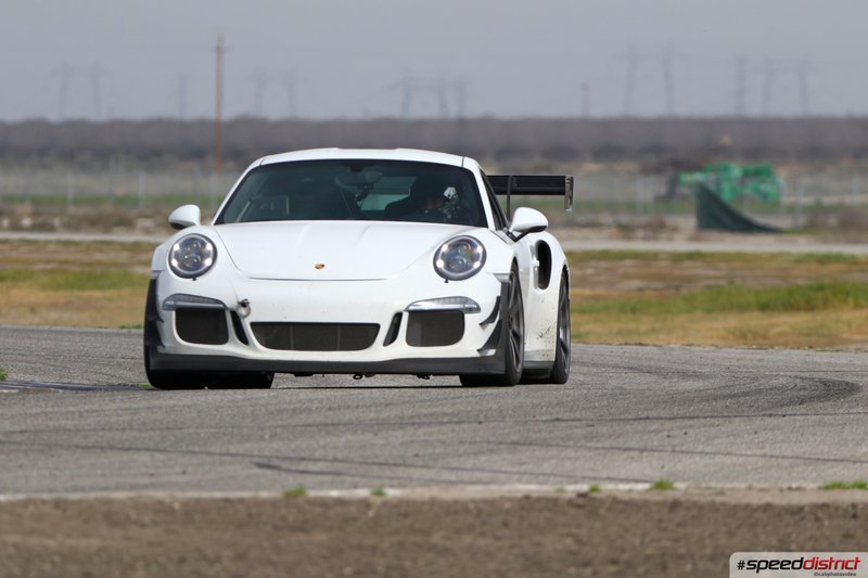 Porsche 911 GT3 RS white