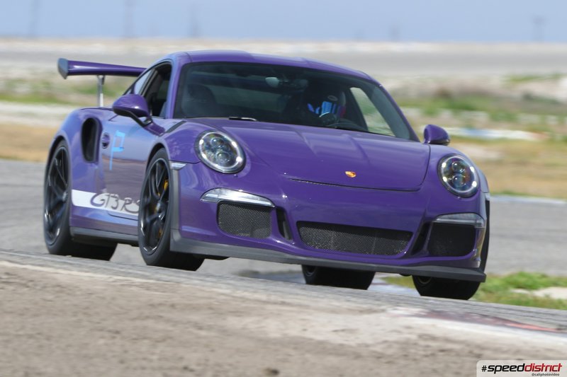 Porsche 911 GT3 RS purple