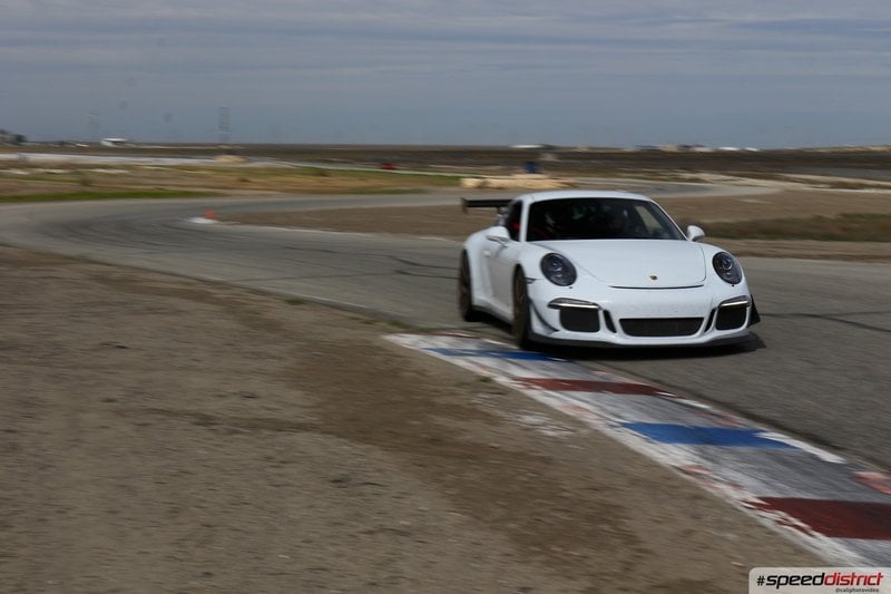 Porsche 911 GT3 RS white