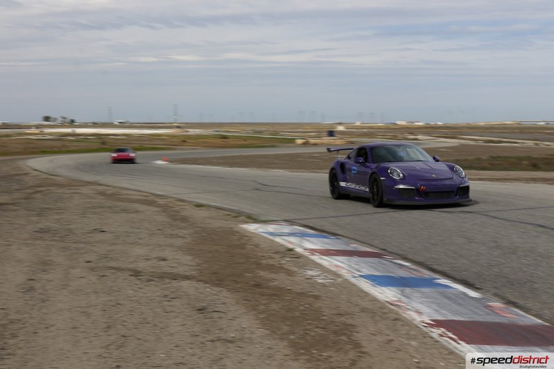 Porsche 911 GT3 RS purple