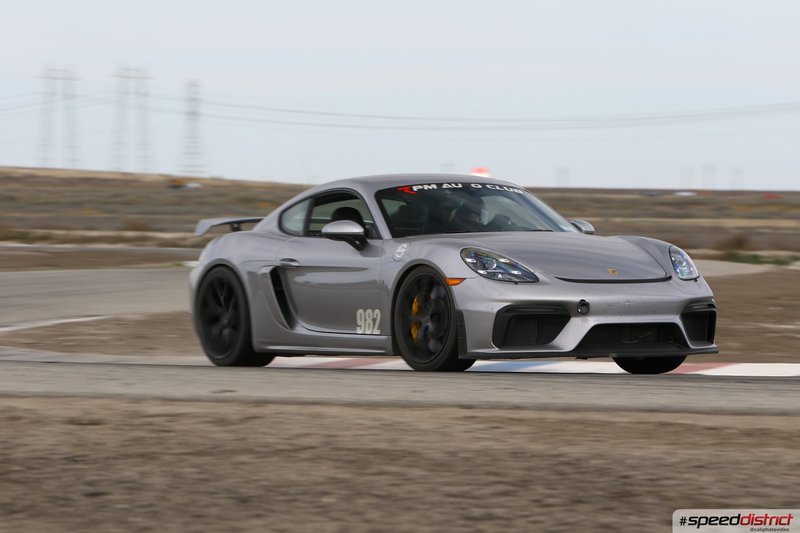 Porsche Cayman GT4