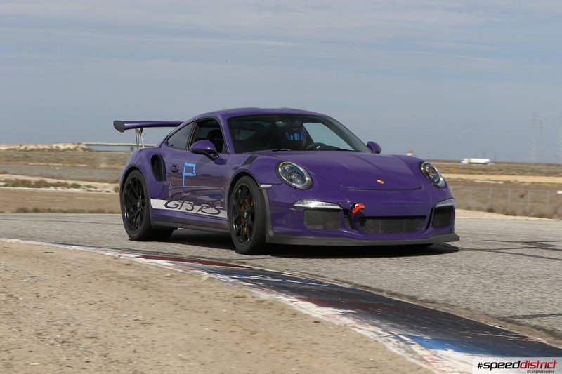 Porsche 911 GT3 RS purple