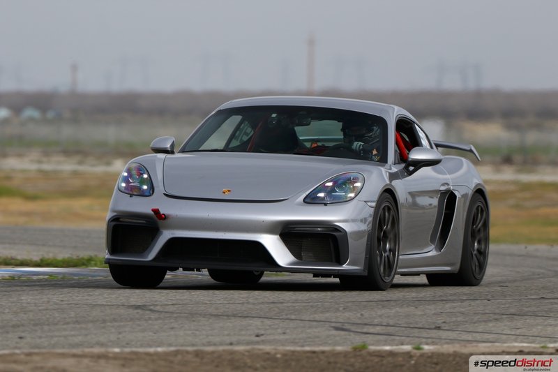 Porsche Cayman GT4