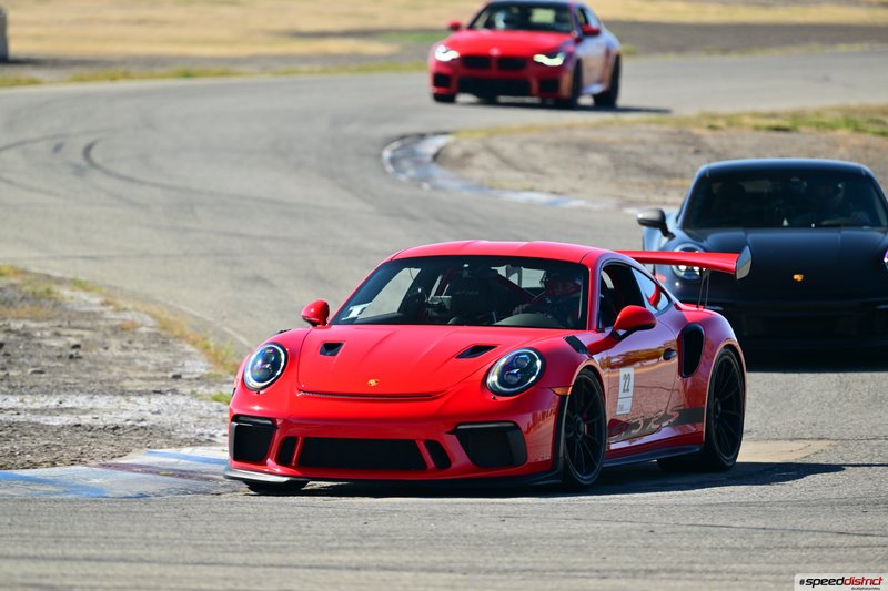 Porsche 911 GT3 RS red